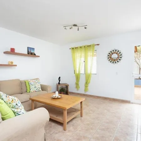 Holiday home La Furnia. Casa Luminosa Cerca Del Mar
